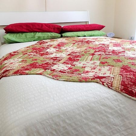 Apartamento Floridiana - Bh3 Nápoles Habitación foto